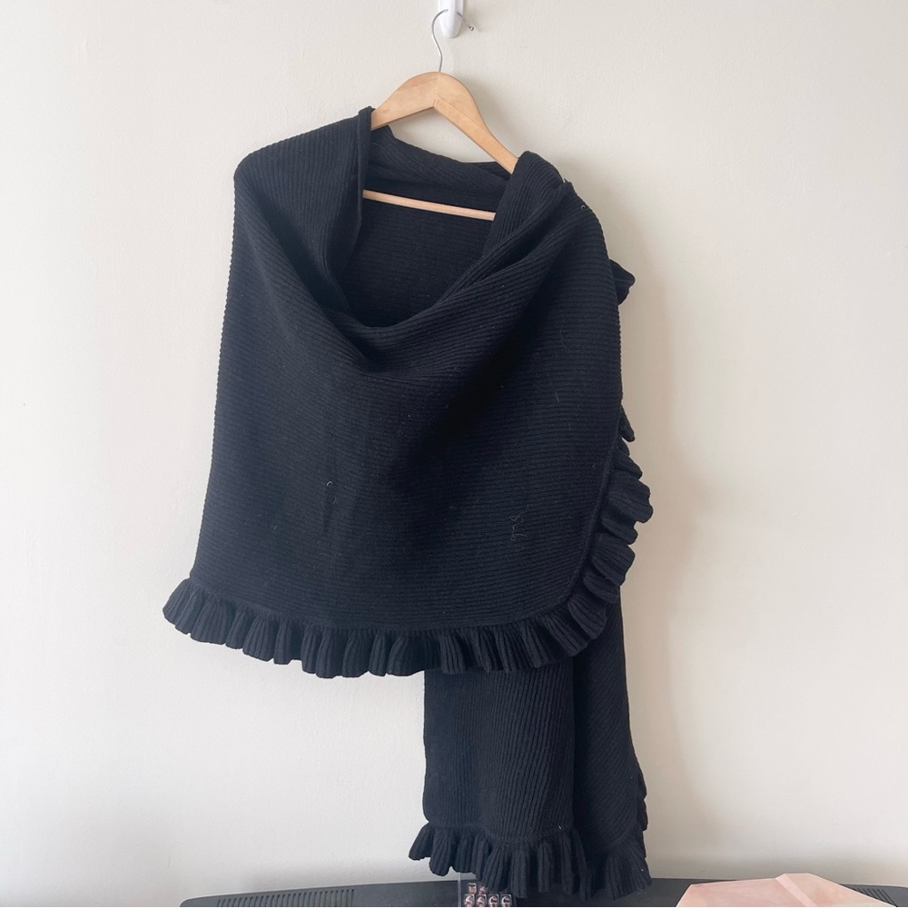 Nostrom Black Knit Scarf Wrap with Ruffle Edges Wool Blend